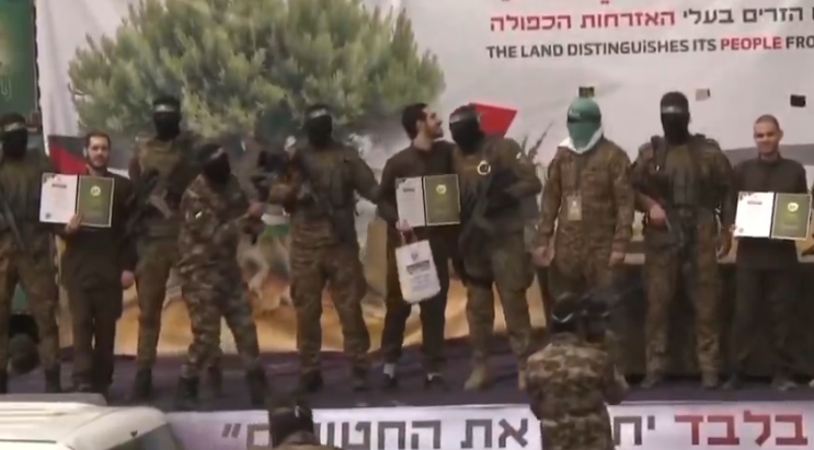 Hamas Bebaskan Enam Tawanan Israel dalam Tahap Akhir Pertukaran dengan Palestina